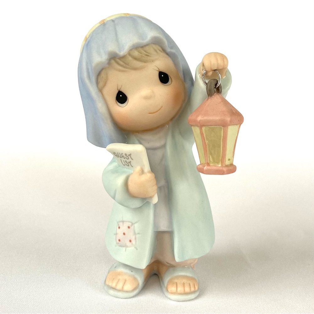 Precious Moments “The Light of The World Is Jesus” Vintage Figurine 455954